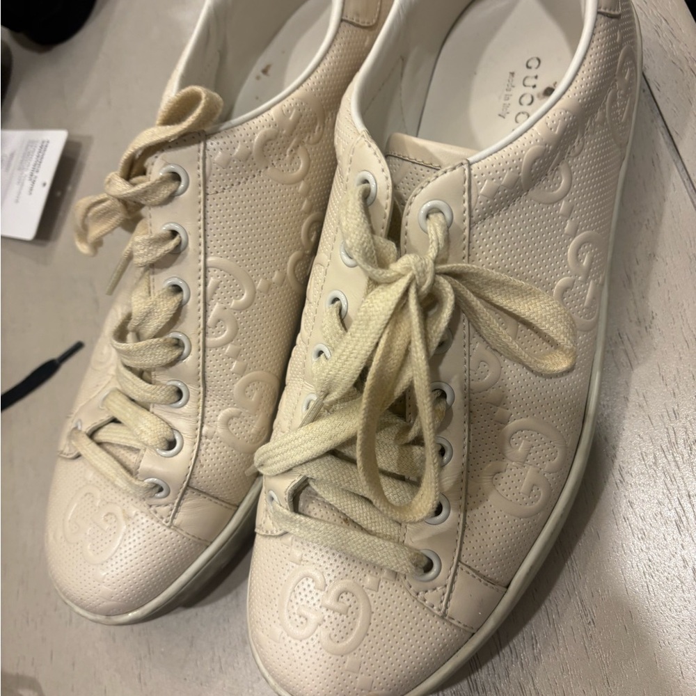 Gucci Women's Cream Embossed Sneakers